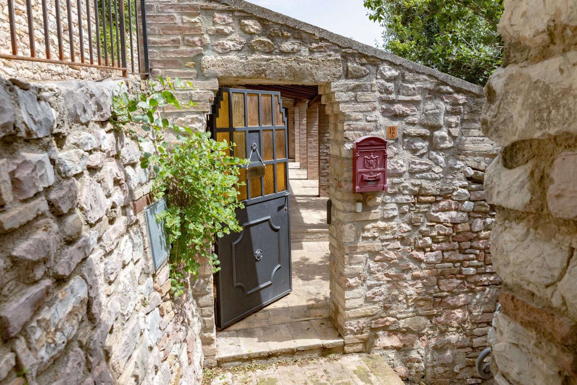 הוילה Rustic House, Con Patio E Giardino, Assisi Centro מראה חיצוני תמונה